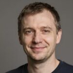 Портрет Артема Волкова, клиента компании Напиши Мне по разработке чат-ботов для онлайн-школ